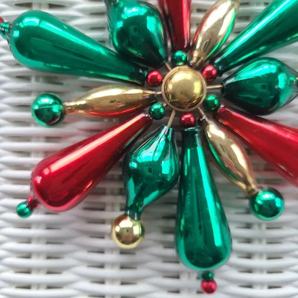 Vintage Avon Gift Collection 1999 Rare Shimmering Bead Ornament Glass Snowflake